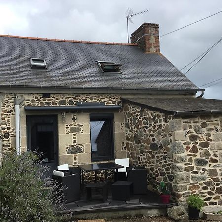 Maison En Pierre A La Campagne Proche De La Mer Plourhan Buitenkant foto